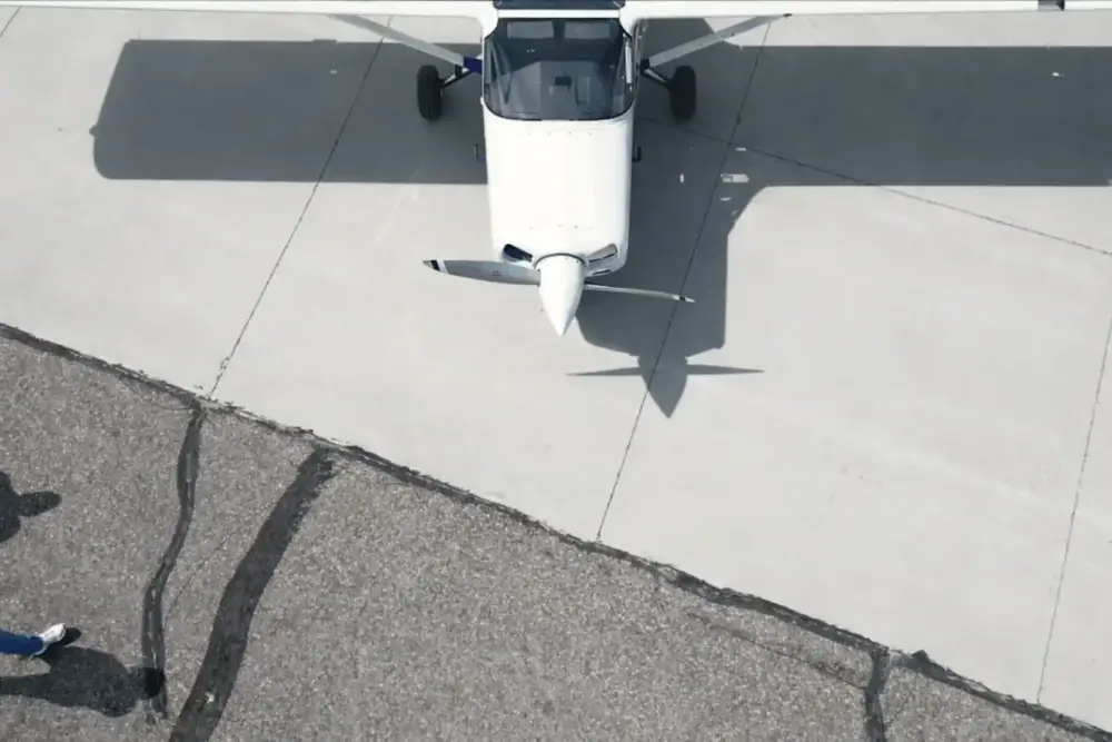 Bravo 6 Flight Academy